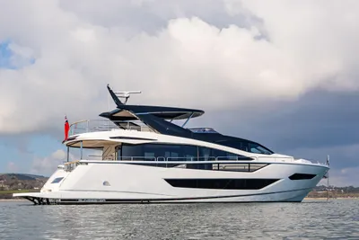 Sunseeker 88 Yacht