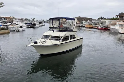 Tollycraft 30 Sport Cruiser