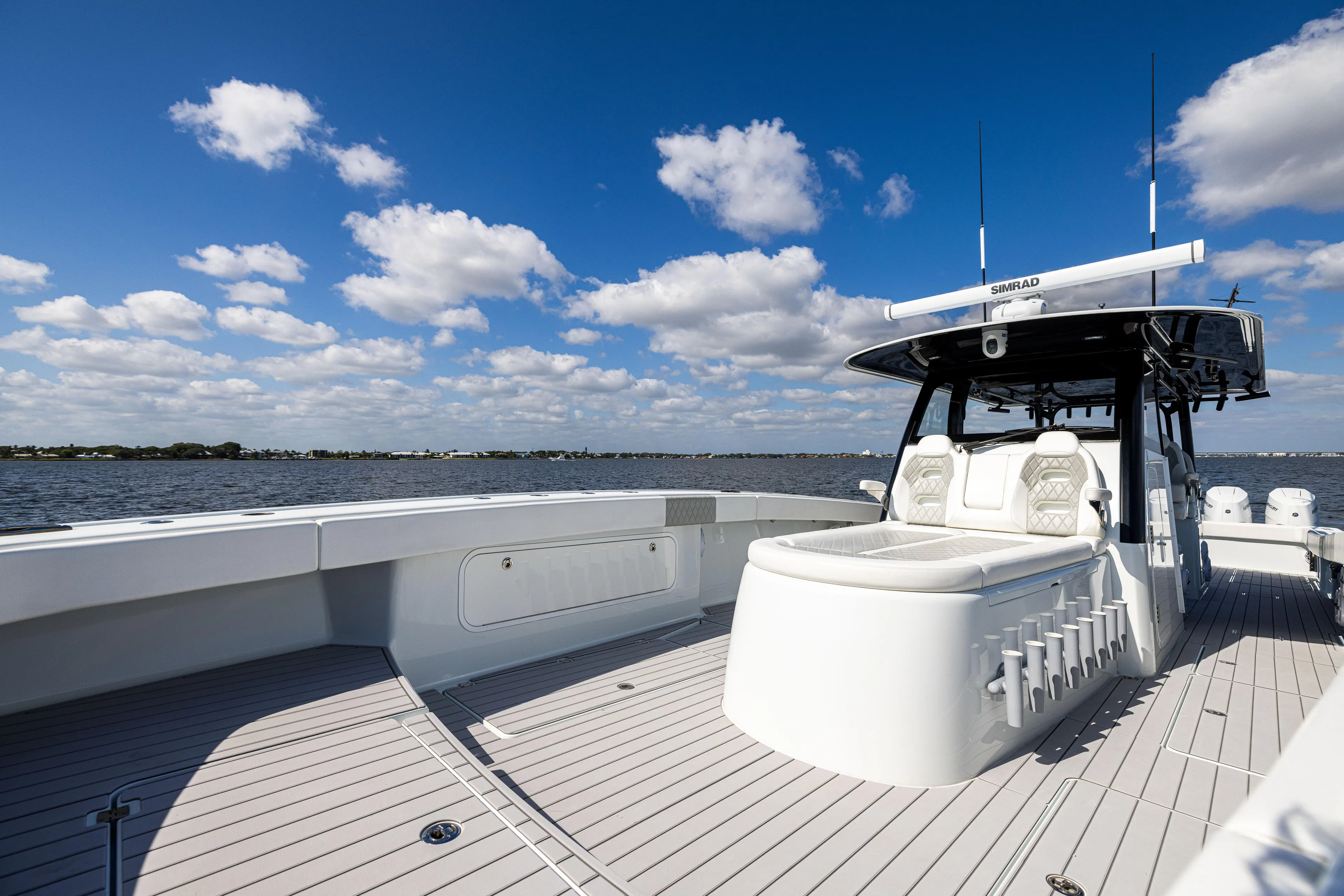 47 Freeman 2022 Yacht Photos Pics Freeman 47 2022 - Exterior Bow