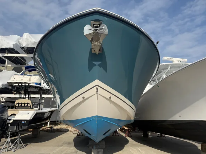 "ahhh Nice" Yacht Photos Pics 2018 Pursuit S 368 Sport boat in dry dock.