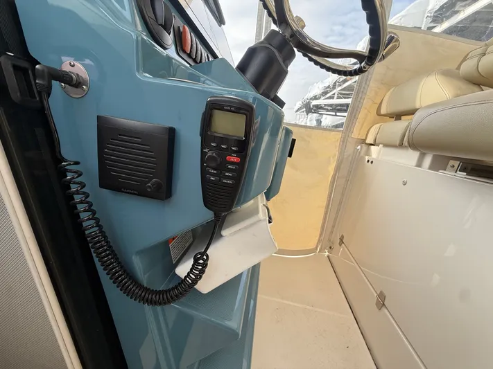 "ahhh Nice" Yacht Photos Pics Helm console of a 2018 Pursuit S 368 Sport boat.