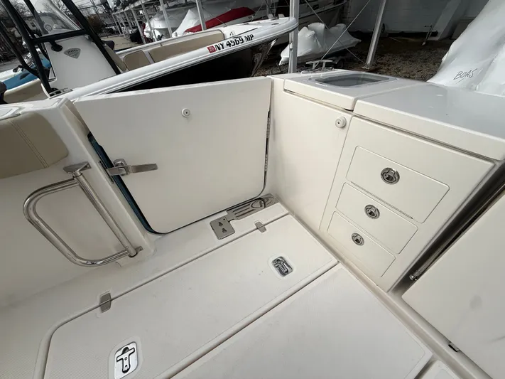 "ahhh Nice" Yacht Photos Pics Interior view of a 2018 Pursuit S 368 Sport boat.