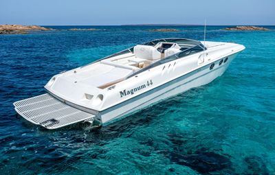 Yacht