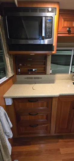 Mano 1 Yacht Photos Pics 