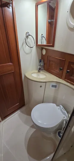 Mano 1 Yacht Photos Pics 