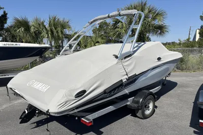 Yamaha Boats AR190