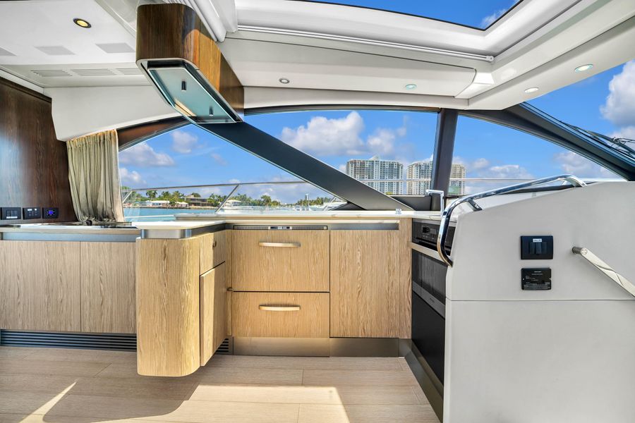 2019 Azimut 60