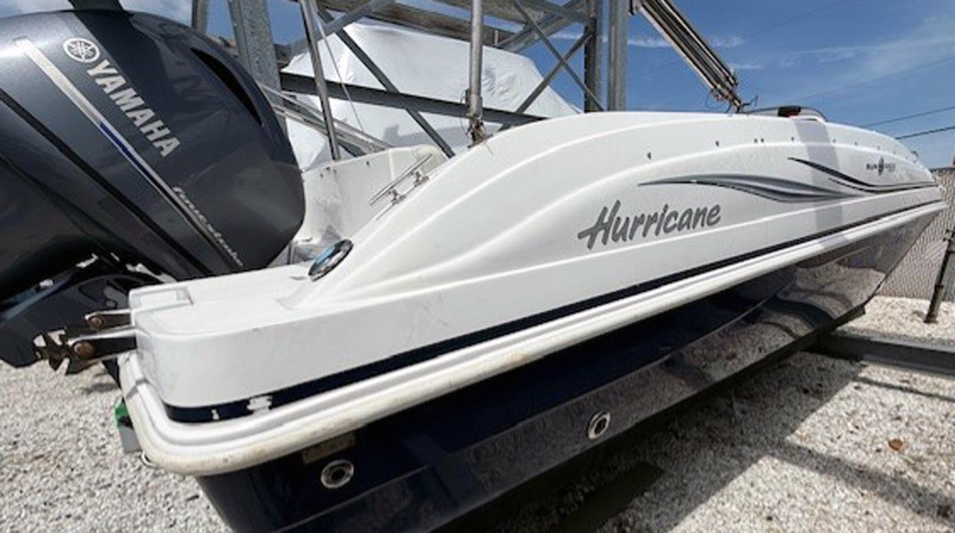Hurricane SunDeck Sport 188 OB