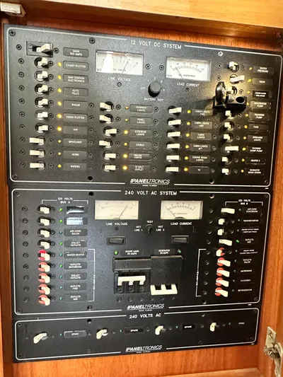 Magnolia Yacht Photos Pics 