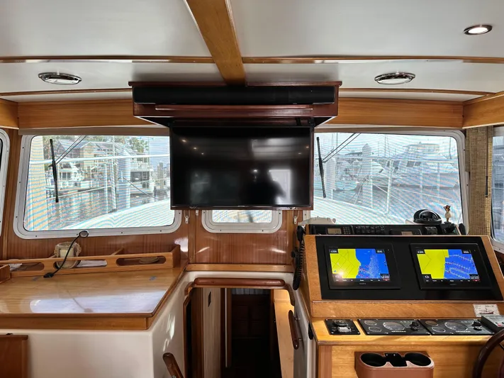 Magnolia Yacht Photos Pics 