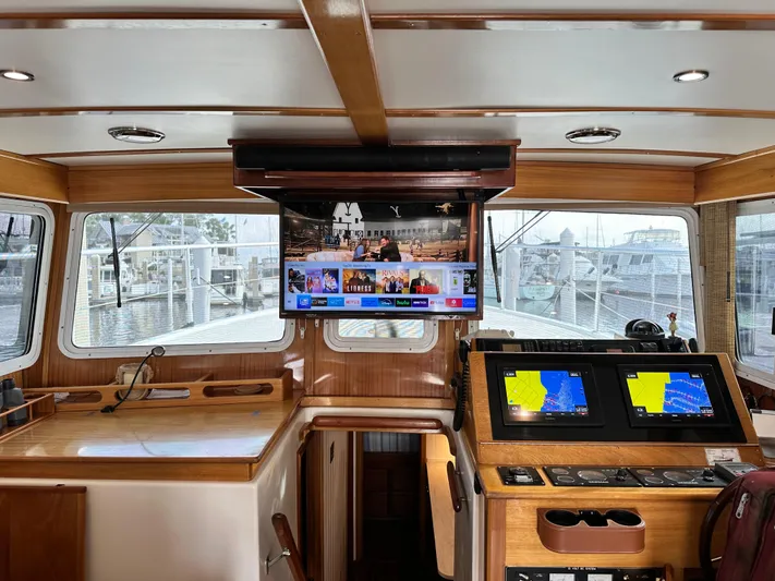 Magnolia Yacht Photos Pics 