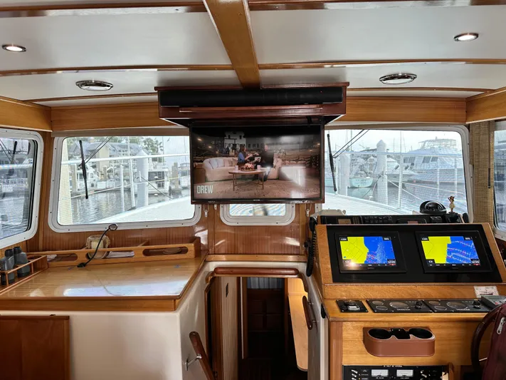 Magnolia Yacht Photos Pics 