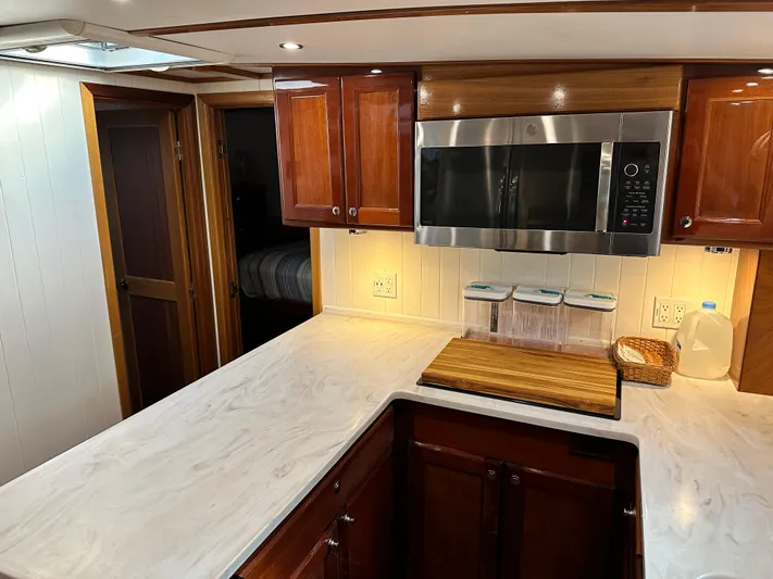 Magnolia Yacht Photos Pics 