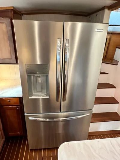 Magnolia Yacht Photos Pics 