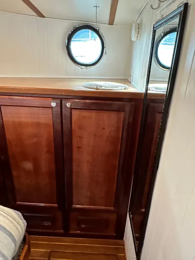 Magnolia Yacht Photos Pics 