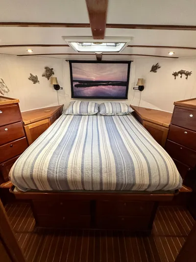 Magnolia Yacht Photos Pics 