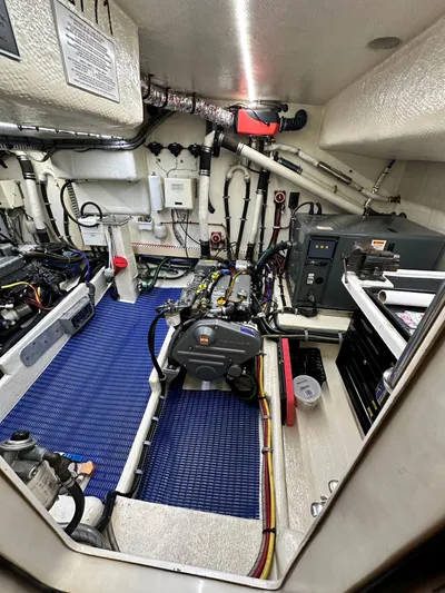 Magnolia Yacht Photos Pics 