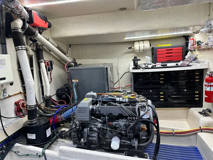 Magnolia Yacht Photos Pics 