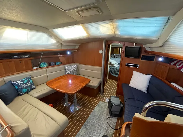 Throwed Off Yacht Photos Pics 