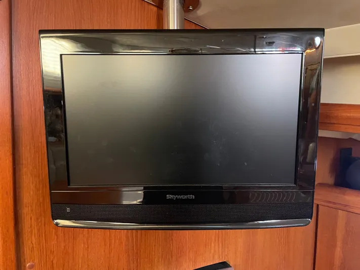 Throwed Off Yacht Photos Pics 