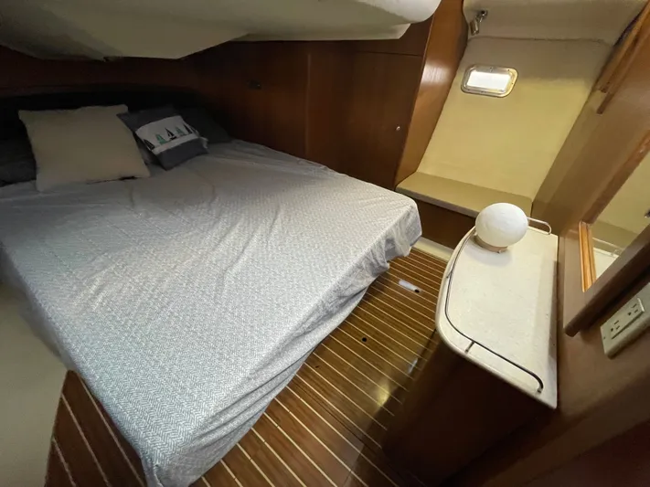 Throwed Off Yacht Photos Pics 