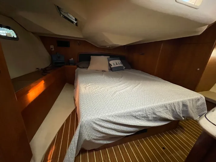 Throwed Off Yacht Photos Pics 