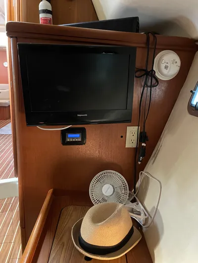 Throwed Off Yacht Photos Pics 