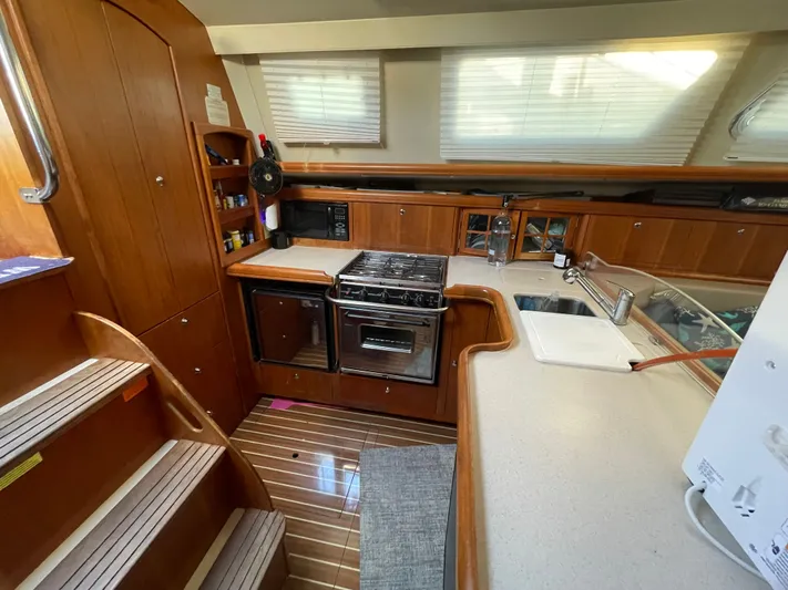 Throwed Off Yacht Photos Pics 