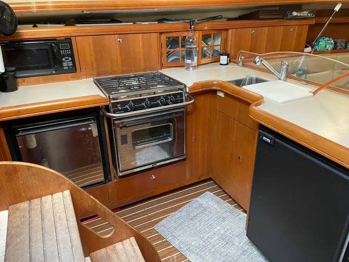 Throwed Off Yacht Photos Pics 