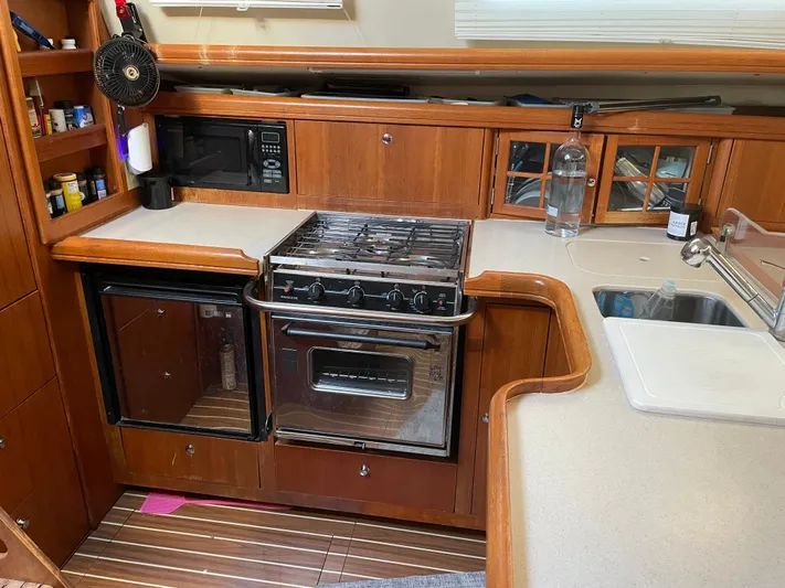 Throwed Off Yacht Photos Pics 