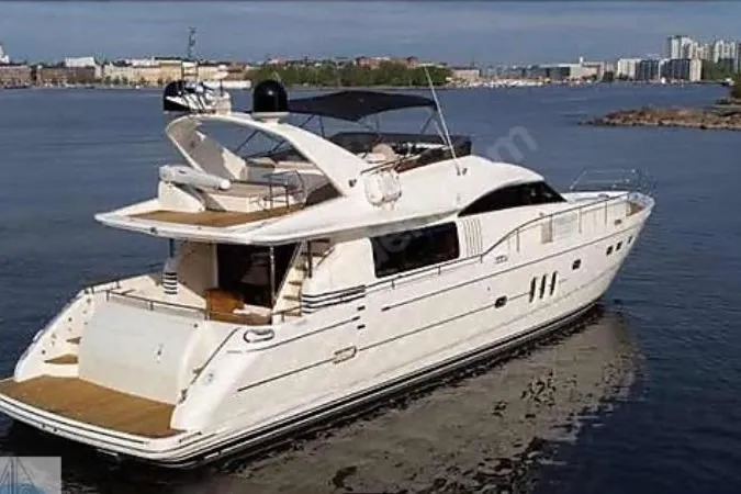 75 Princess 2008 Yacht Photos Pics 2008 Princess 75 Motor Yacht cruising on calm waters, showcasing luxury and elegance.