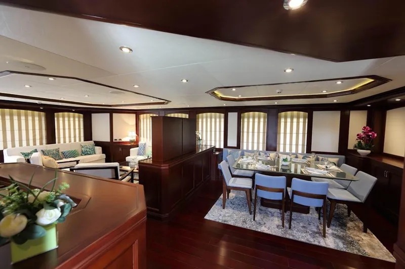 Samsara Yacht Photos Pics Luxurious 2017 Dauntless Custom yacht interior with elegant dining and seating areas.