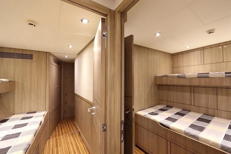 Samsara Yacht Photos Pics Cozy 2017 Dauntless Custom yacht cabin with wooden interior and bunk beds.