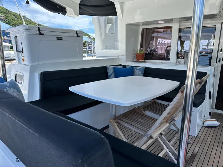 Flotation Therapy Yacht Photos Pics Aft Dinning Area