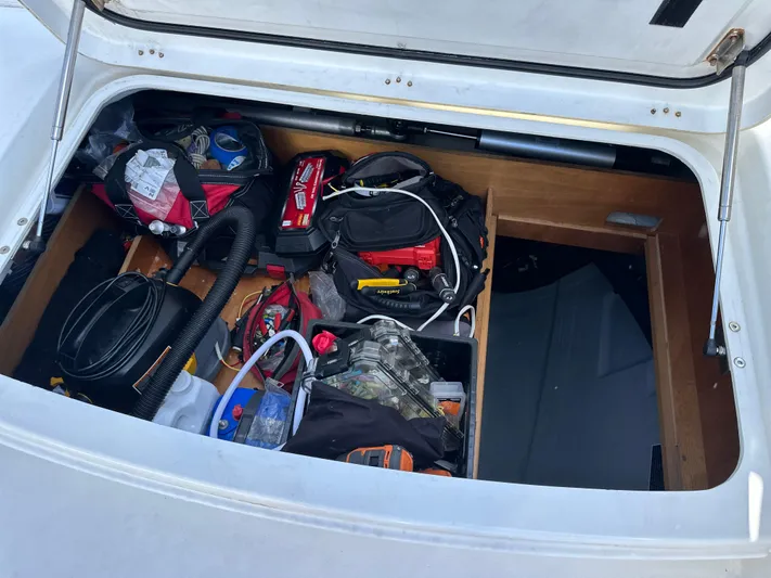 Flotation Therapy Yacht Photos Pics Starboard Engine Bay