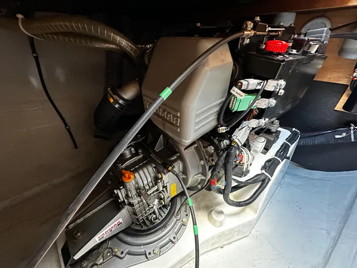 Flotation Therapy Yacht Photos Pics Starboard Engine