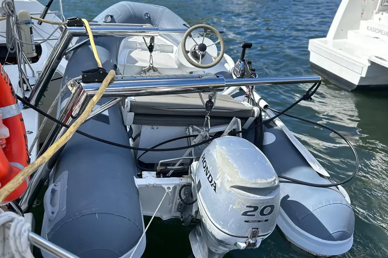 Flotation Therapy Yacht Photos Pics Dinghy