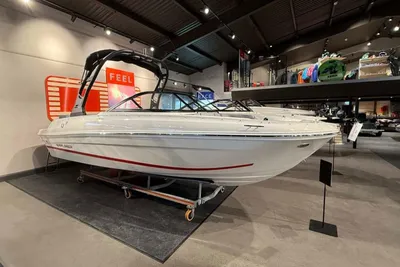 2025 Bayliner VR4 Bowrider I/O