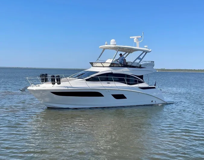 Galati Yacht Sales Trade Yacht Photos Pics 2017 Sea Ray 400 Fly -GYS TRADE- Port