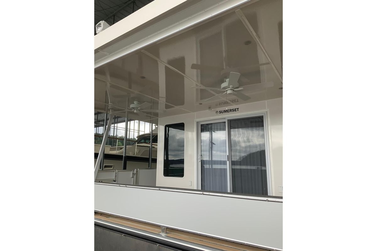 2023 Sumerset 79 
