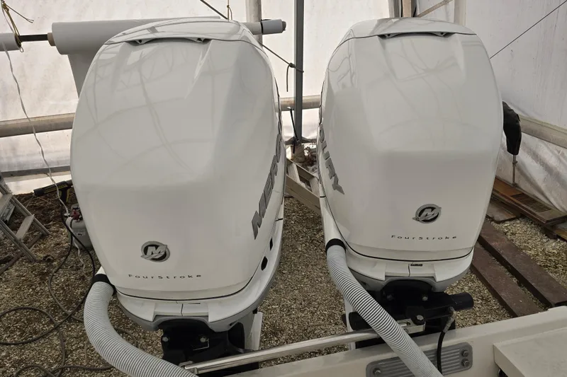  Yacht Photos Pics Twin Mercury FourStroke outboard engines on a 2010 Jupiter 34 FS boat.