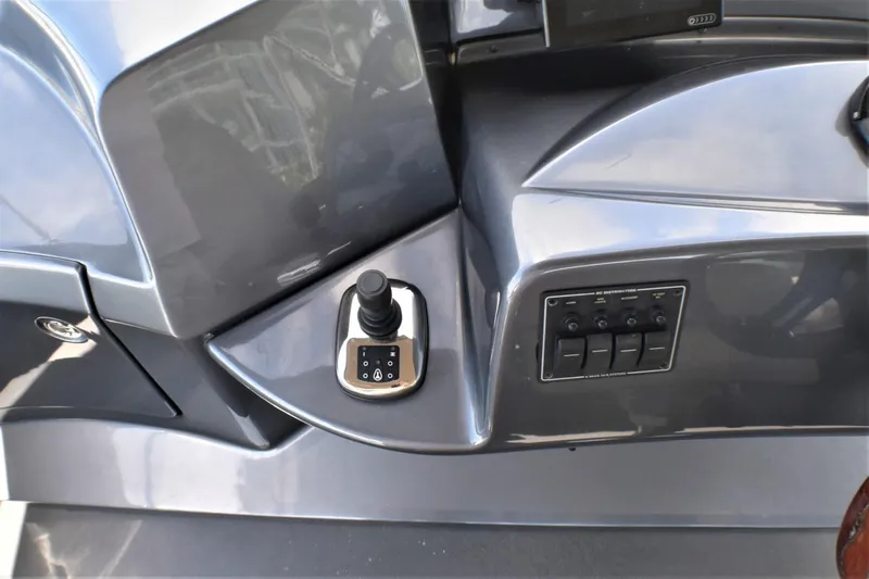  Yacht Photos Pics Control panel of a 2019 Silverton 41 Sport Bridge boat.