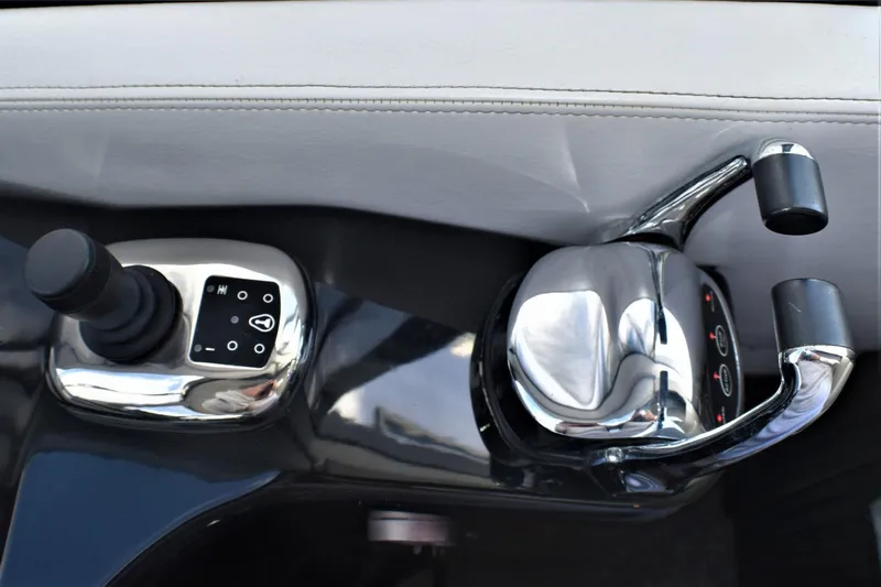  Yacht Photos Pics Silverton 41 Sport Bridge 2019 boat control panel with joystick and throttle.