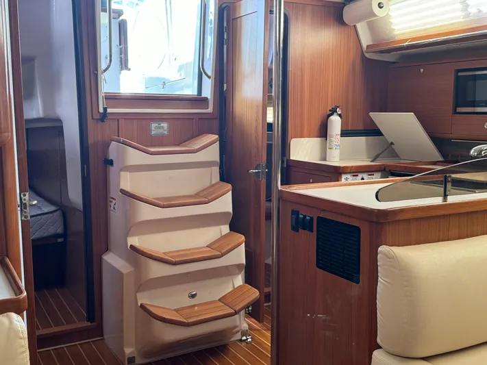 Amelie Yacht Photos Pics Steps and Engine Access