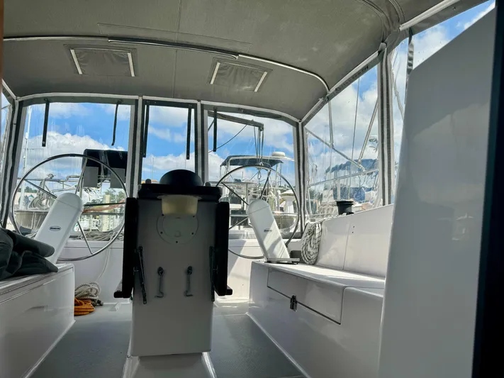 Amelie Yacht Photos Pics Cockpit Table Enclosure