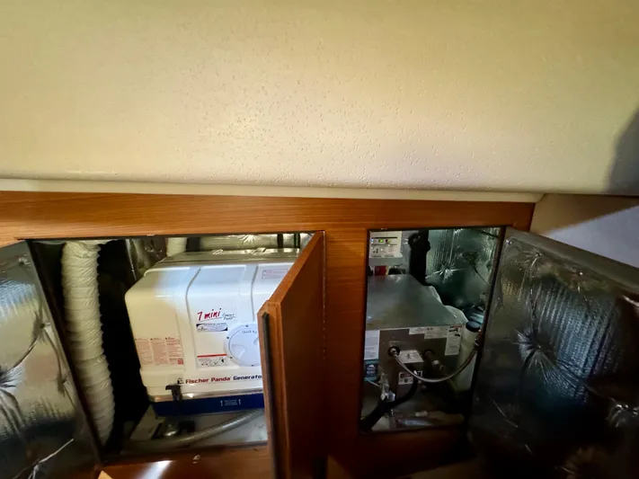 Amelie Yacht Photos Pics Port Mechanical Access