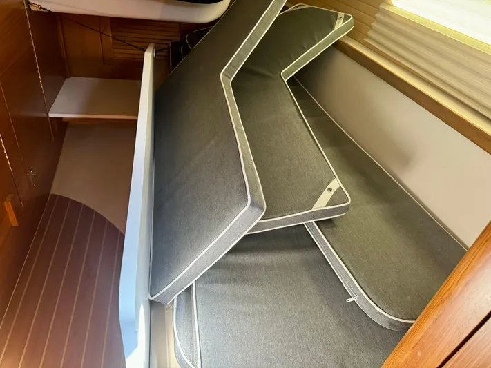 Amelie Yacht Photos Pics Close Cell Cockpit Cushions