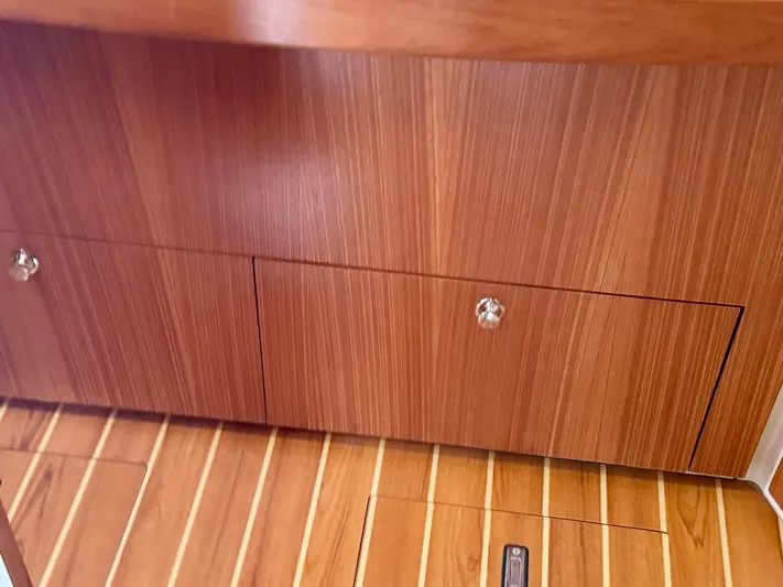 Amelie Yacht Photos Pics Forward Cabin Drawer Storage