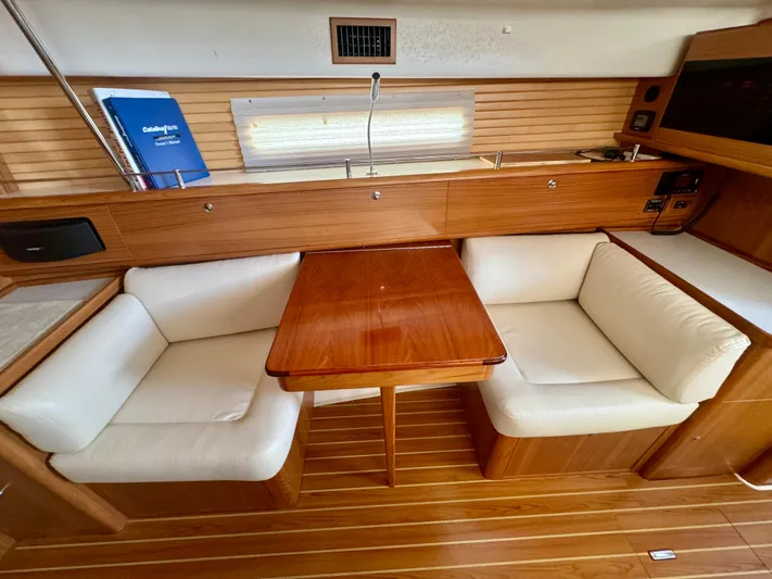 Amelie Yacht Photos Pics Starboard Split Bench Settee