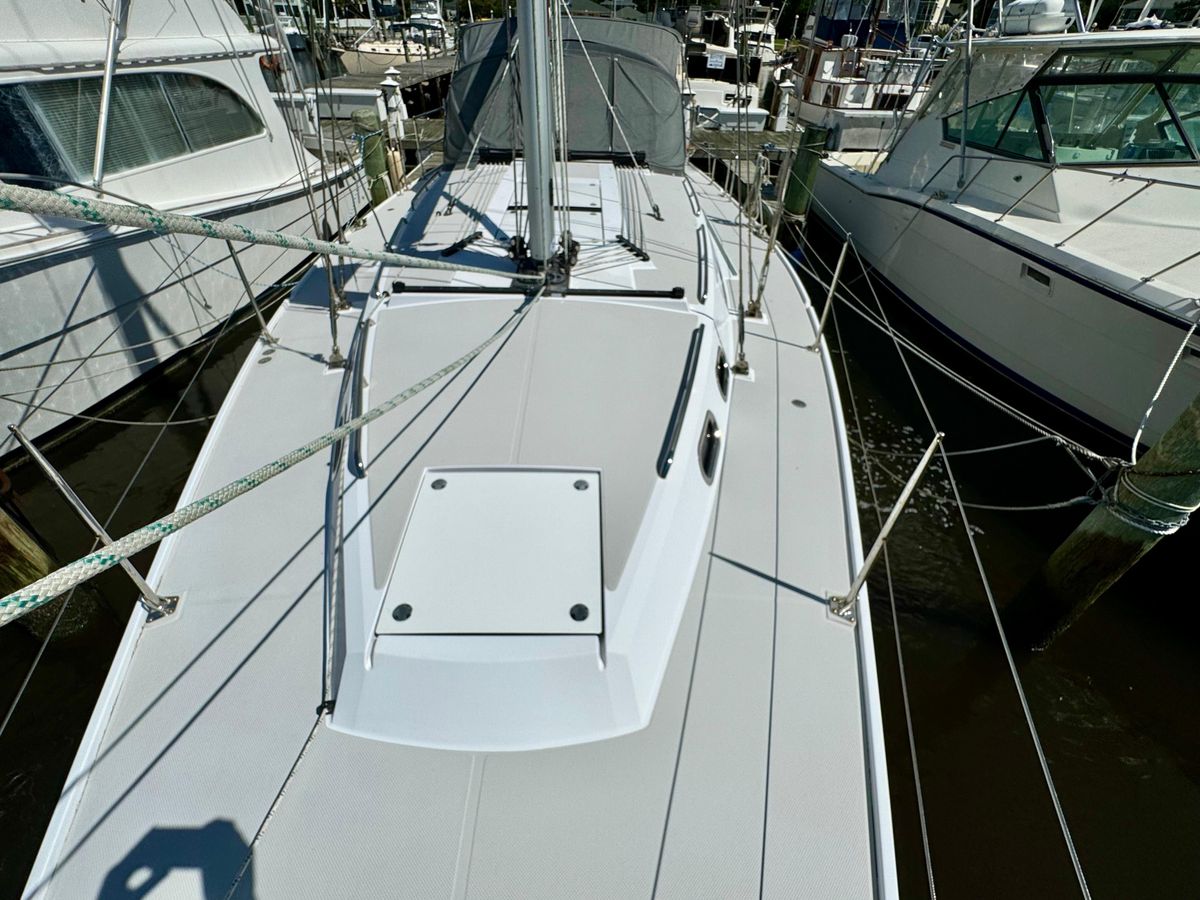 2018 Catalina 42 